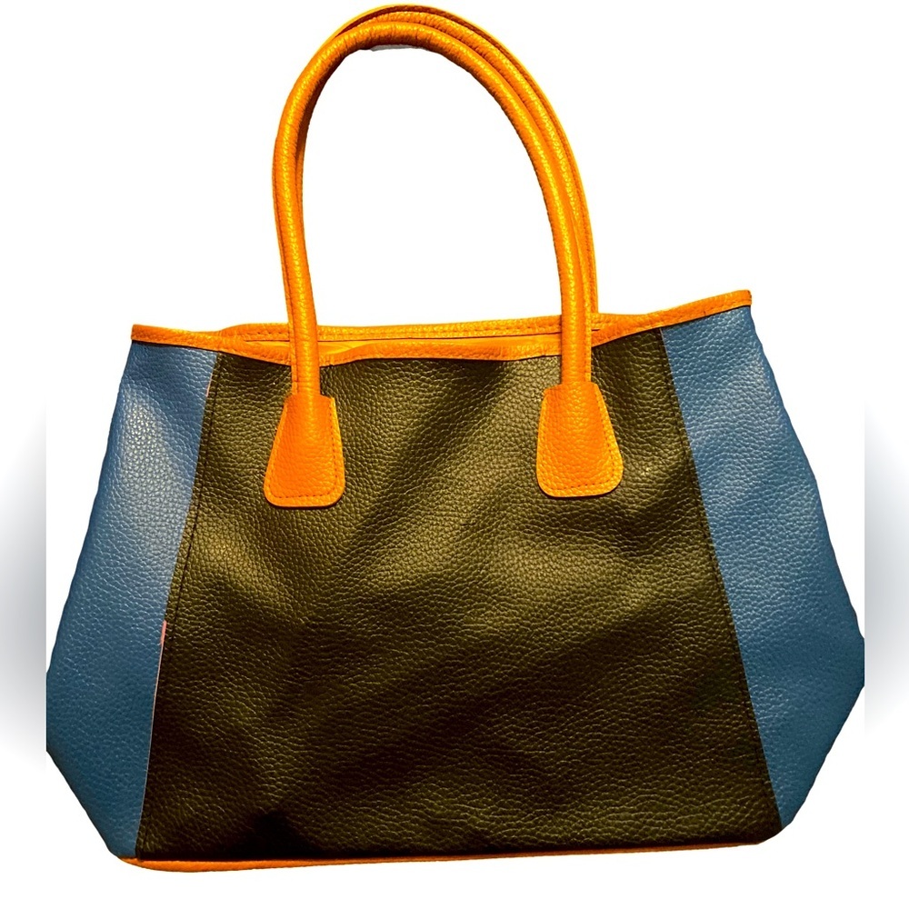 Neiman Marcus NWOT vinyl Blue, Black, and Camel shoulder bag